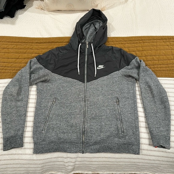 Nike Sportwear Windrunner Gray Medium - Picture 1 of 7